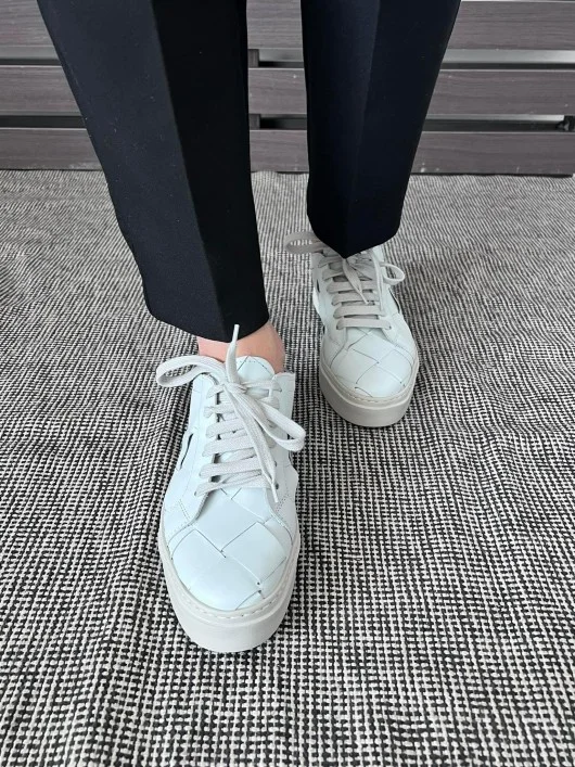Sneakers Frau