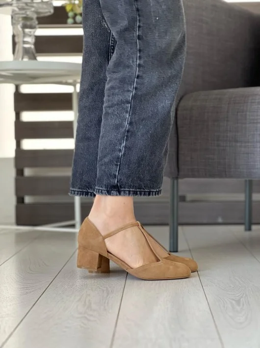 Scarpa camoscio Frau