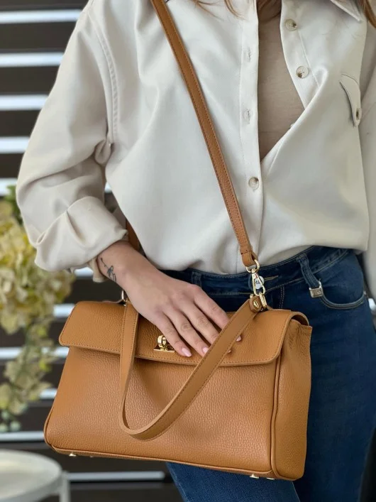 Borsa nappa Carmen