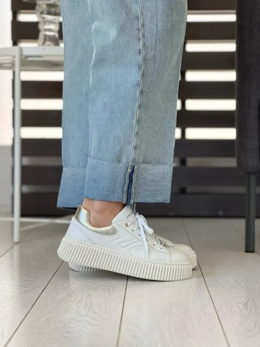 Sneaker Frau
