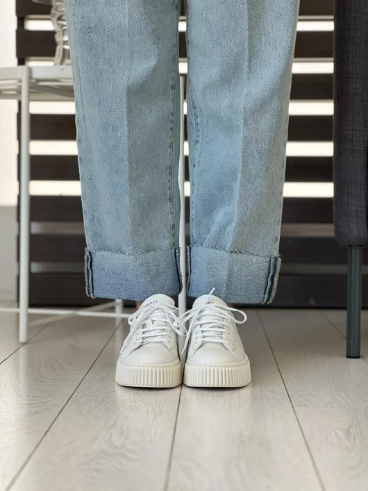Sneaker Frau